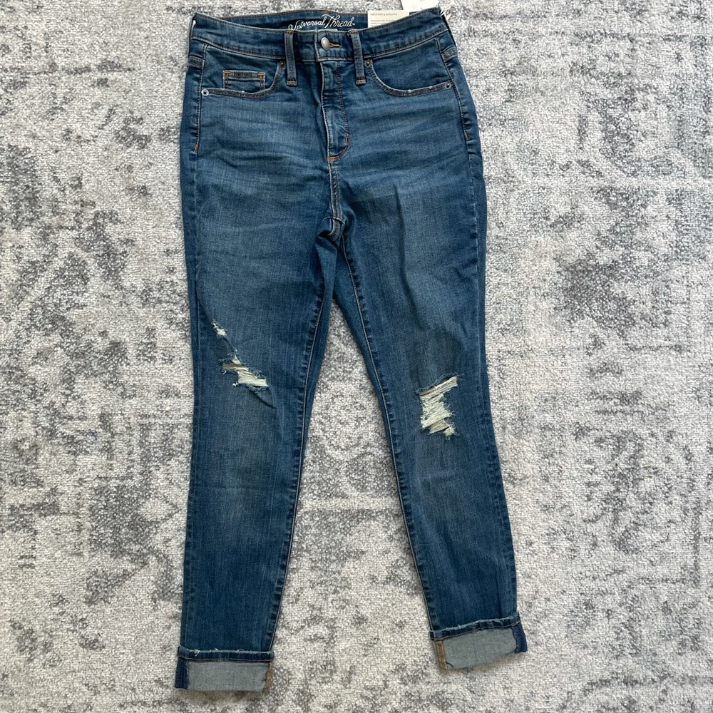 NWT Universal Thread distressed jeans size 4